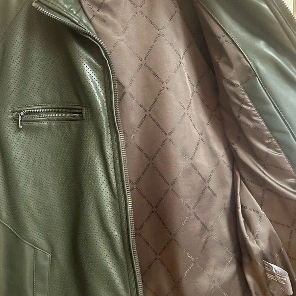 Micheal Kors Olive green jacket - Picture 5 of 5